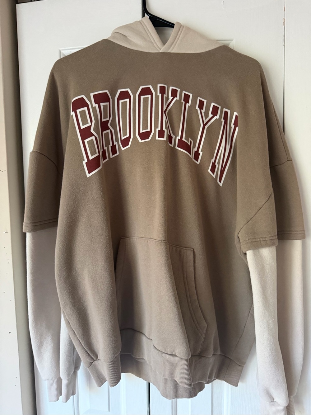 Brooklyn Graphic Hooded Sweater in Khaki and Cream